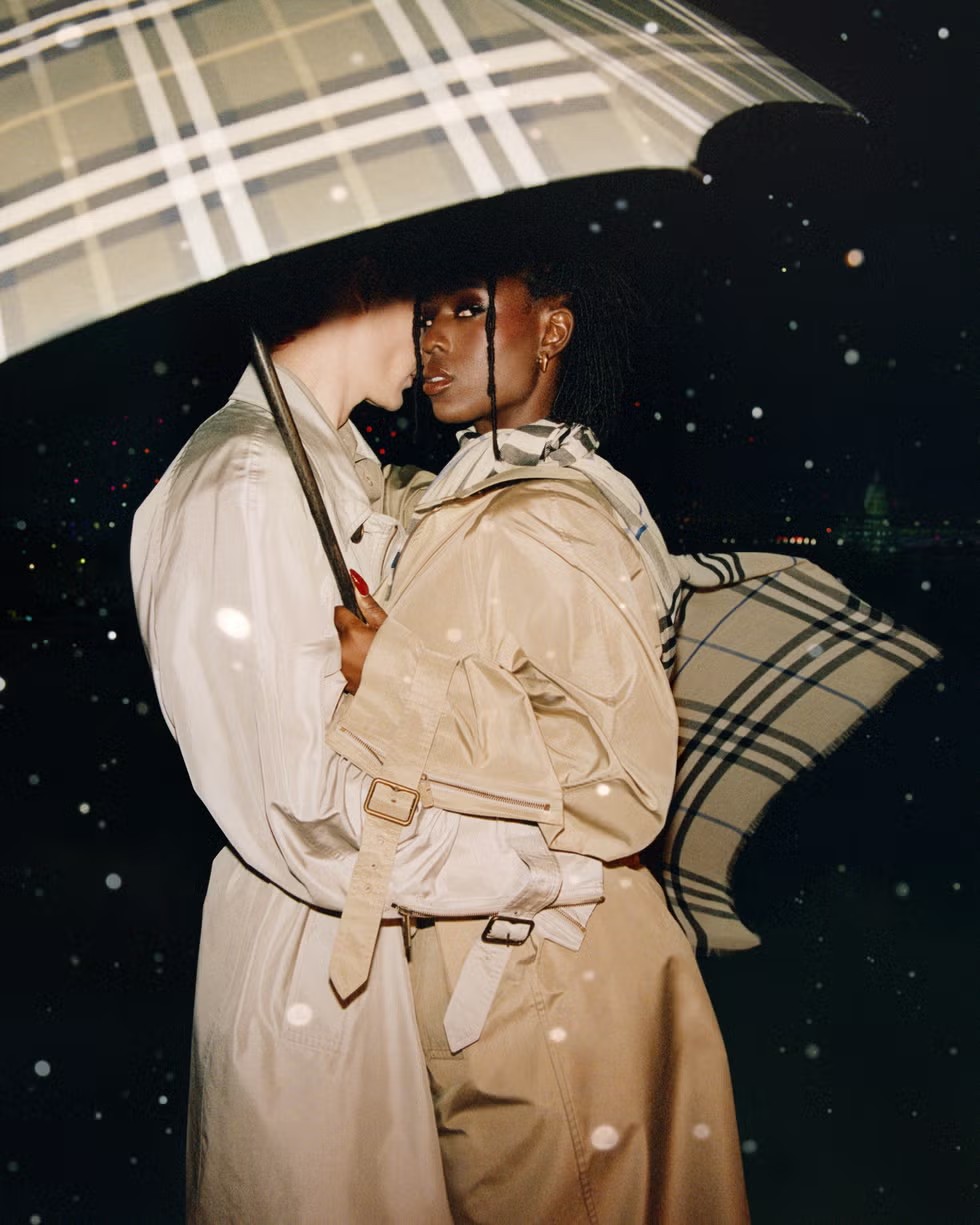 it-s-always-burberry-weather-london-in-love-4x5-3-67adb0c1982ed.avif.jpg
