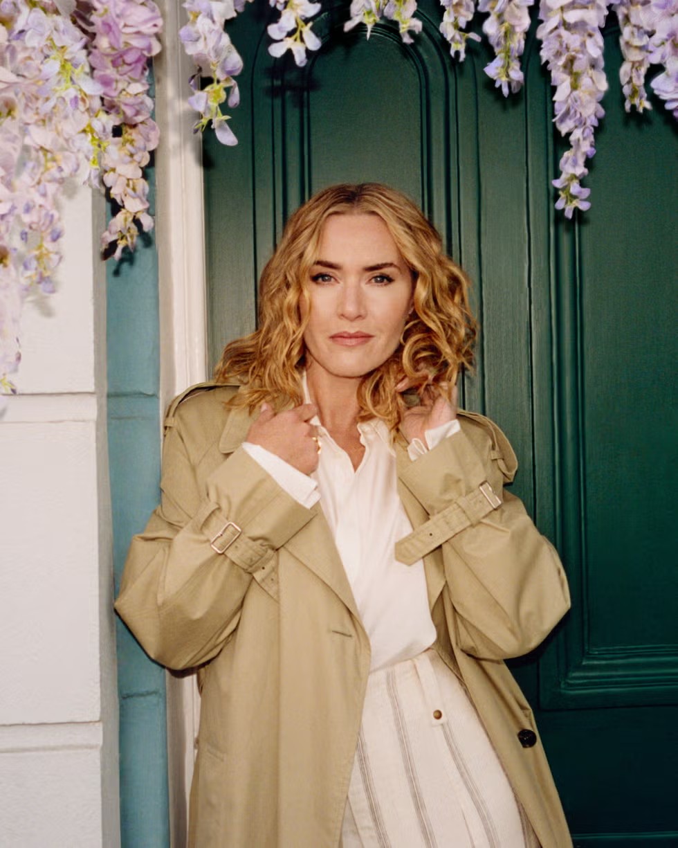 it-s-always-burberry-weather-london-in-love-4x5-5-67adb09058e3a.avif.jpg